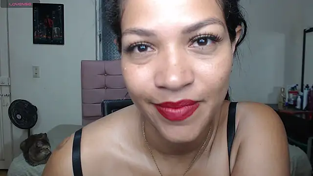 Snapshot of makennaa_ chatting on June 1, 2026, 10:26 am makennaa online show from June 1, 2026, 10:26 am