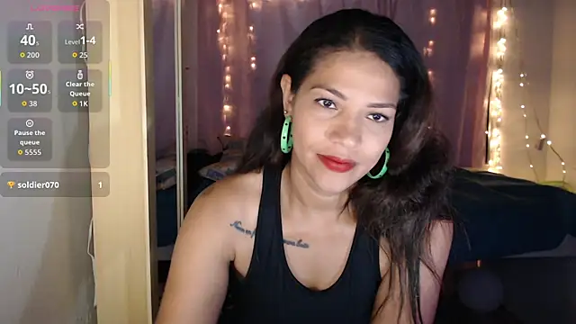 makennaa  online show from October 24, 2025, 9:52 am