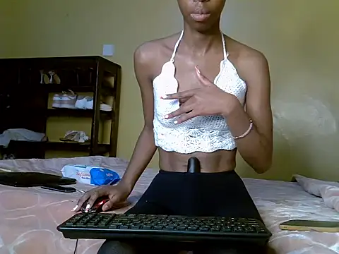 Little miss charming online show from October 29, 2025, 9:08 am