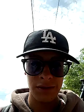 Cuervo maniaco online show from March 18, 2025, 3:01 pm