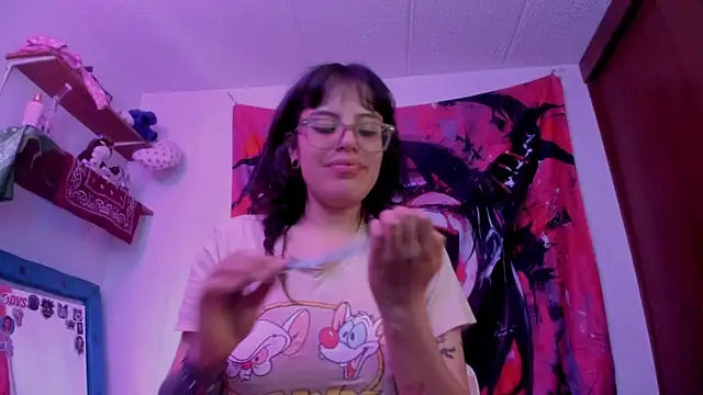 Lucyfx666 online show from May 26, 2026, 7:12 pm
