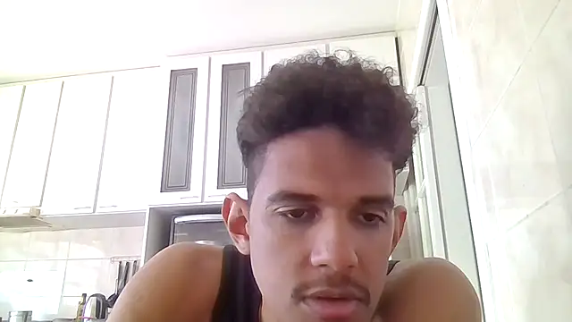 RenziTatte online show from September 15, 2025, 2:06 pm