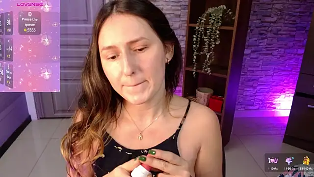 Manuela bela online show from March 18, 2025, 11:11 am