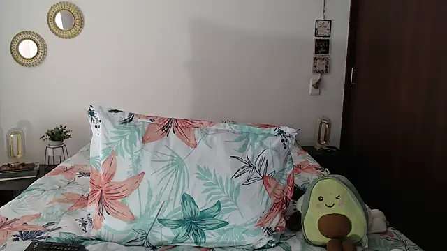 Snapshot of TatianaMonteross chatting on September 24, 2025, 6:14 pm TatianaMonteross online show from September 24, 2025, 6:14 pm