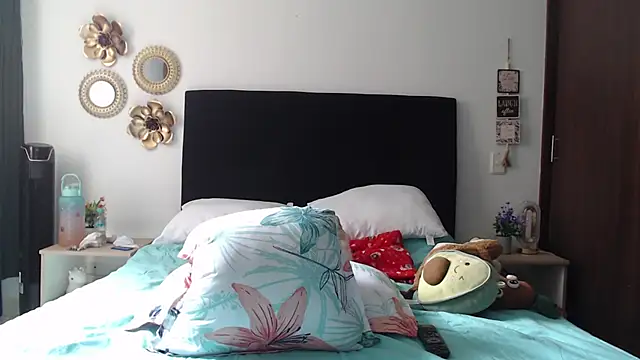 Snapshot of TatianaMonteross chatting on November 30, 2025, 3:13 pm TatianaMonteross online show from November 30, 2025, 3:13 pm