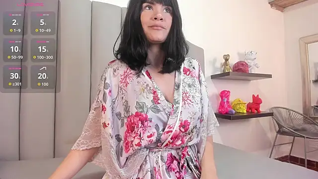 Snapshot of luccy21_ chatting on October 25, 2025, 2:28 pm luccy21 online show from October 25, 2025, 2:28 pm