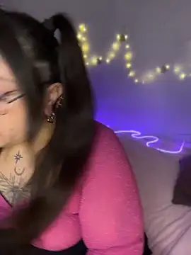 Snapshot of Mizztikaa chatting on April 29, 2026, 6:58 pm Mizztikaa online show from April 29, 2026, 6:58 pm