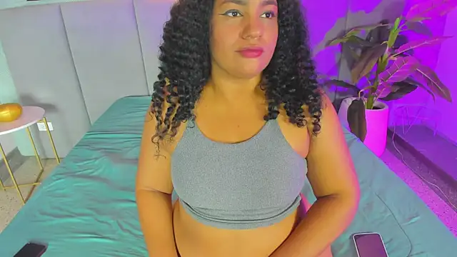 Snapshot of Annie-Wolf chatting on March 19, 2025, 8:54 pm Annie-Wolf online show from March 19, 2025, 8:54 pm