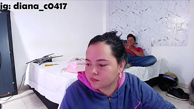 leoytessa 10 online show from November 6, 2025, 1:04 pm