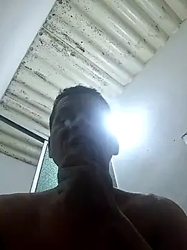 leoytessa 10 online show from October 11, 2025, 2:45 am