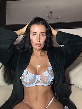 Snapshot of UKSYDNEYFOX chatting on September 10, 2025, 1:04 am UKSYDNEYFOX online show from September 10, 2025, 1:04 am