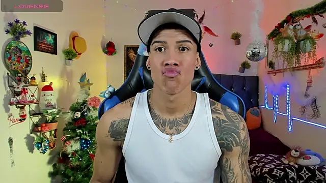 Damian latinxxx online show from November 28, 2025, 3:07 am