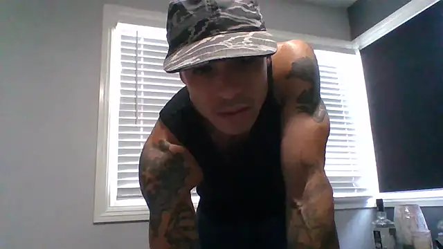 Snapshot of JohnnyDeep187 chatting on May 14, 2026, 11:02 pm JohnnyDeep187 online show from May 14, 2026, 11:02 pm