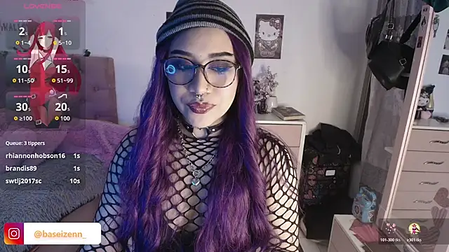 exodiakinky2 online show from November 9, 2025, 3:32 am