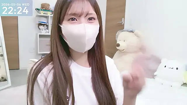 Snapshot of -SHINON- chatting on May 6, 2026, 1:26 pm -SHINON- online show from May 6, 2026, 1:26 pm