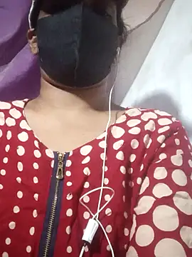 Snapshot of Tharukasenevirathne chatting on May 7, 2026, 4:10 pm Tharukasenevirathne online show from May 7, 2026, 4:10 pm