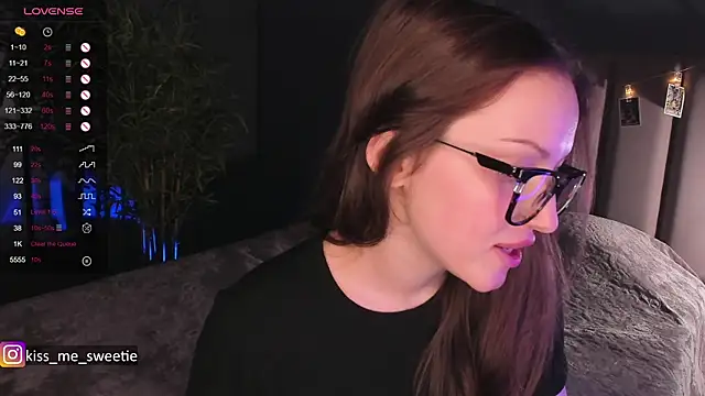 Snapshot of Ashley_Mintt chatting on December 22, 2024, 10:36 pm Ashley Mintt online show from December 22, 2024, 10:36 pm