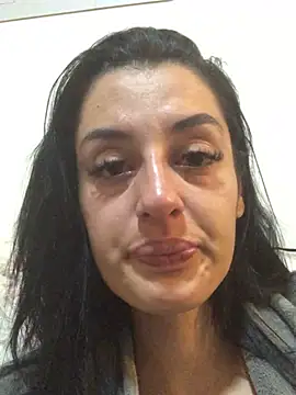 Snapshot of Catmila94 chatting on May 14, 2026, 2:41 am Catmila94 online show from May 14, 2026, 2:41 am