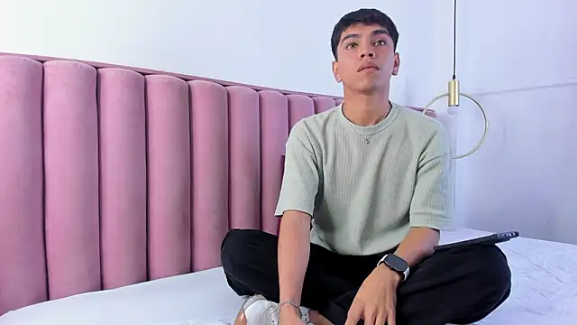 Santy carrington online show from March 7, 2026, 8:25 pm