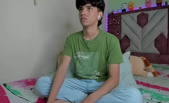 Santy carrington online show from December 3, 2025, 8:52 pm