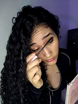 Snapshot of jaderossxx chatting on November 9, 2025, 12:47 am jaderossxx online show from November 9, 2025, 12:47 am