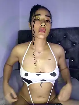 Snapshot of jaderossxx chatting on November 14, 2025, 12:03 am jaderossxx online show from November 14, 2025, 12:03 am