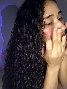 Snapshot of jaderossxx chatting on April 30, 2026, 2:51 am jaderossxx online show from April 30, 2026, 2:51 am