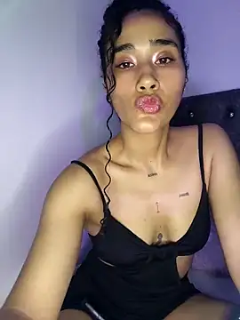 Snapshot of jaderossxx chatting on October 26, 2025, 8:53 pm jaderossxx online show from October 26, 2025, 8:53 pm