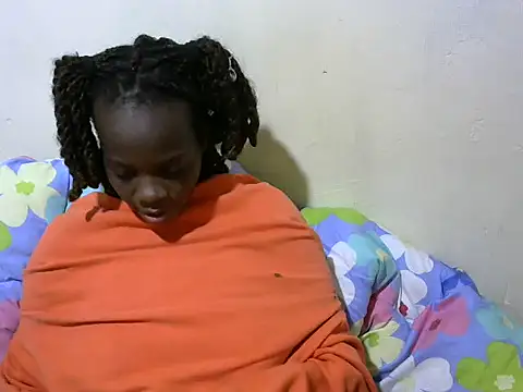 Snapshot of Thicky_kyla chatting on May 15, 2026, 12:19 am Thicky kyla online show from May 15, 2026, 12:19 am