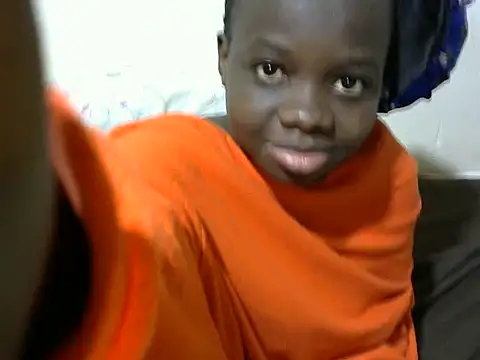 Snapshot of Thicky_kyla chatting on October 10, 2025, 12:33 am Thicky kyla online show from October 10, 2025, 12:33 am