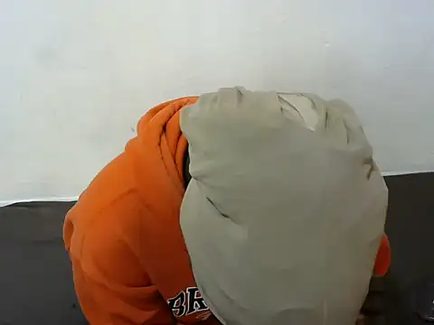 Snapshot of Thicky_kyla chatting on November 22, 2025, 5:28 am Thicky kyla online show from November 22, 2025, 5:28 am