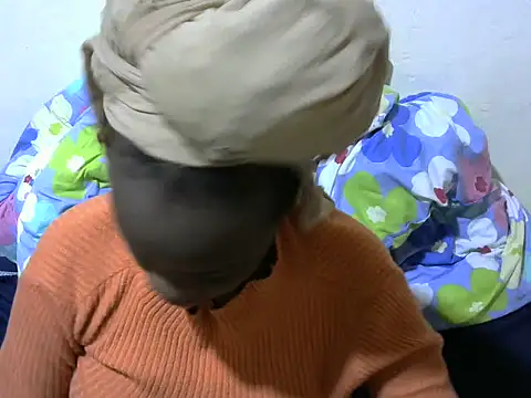 Snapshot of Thicky_kyla chatting on May 28, 2026, 12:11 pm Thicky kyla online show from May 28, 2026, 12:11 pm