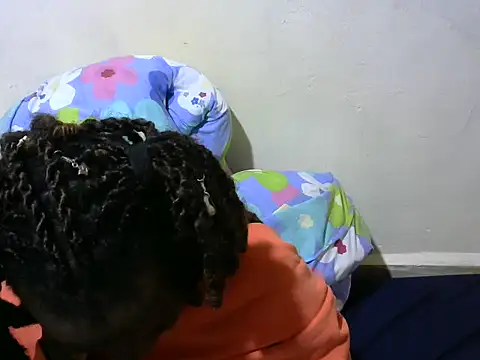 Snapshot of Thicky_kyla chatting on May 26, 2026, 7:56 pm Thicky kyla online show from May 26, 2026, 7:56 pm