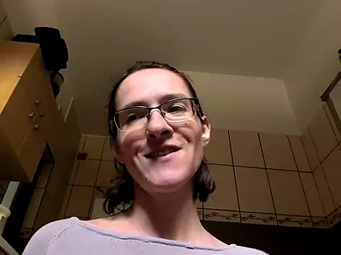 Snapshot of Milky_hairy_mommy chatting on October 17, 2025, 10:39 am Milky hairy mommy online show from October 17, 2025, 10:39 am