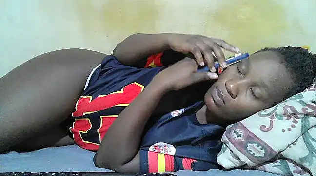 Snapshot of juiccypussy chatting on March 19, 2025, 5:30 am juiccypussy online show from March 19, 2025, 5:30 am