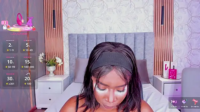 Britanymooree online show from February 12, 2026, 8:19 pm