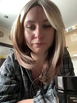 Snapshot of OlgaBuzzz chatting on January 9, 2026, 7:04 am OlgaBuzzz online show from January 9, 2026, 7:04 am