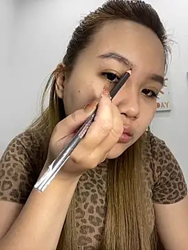 Odette68 online show from November 28, 2025, 12:22 am