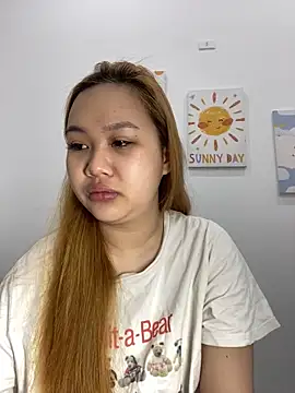 Odette68 online show from March 10, 2026, 11:31 pm