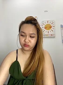 Odette68 online show from March 18, 2026, 12:25 am