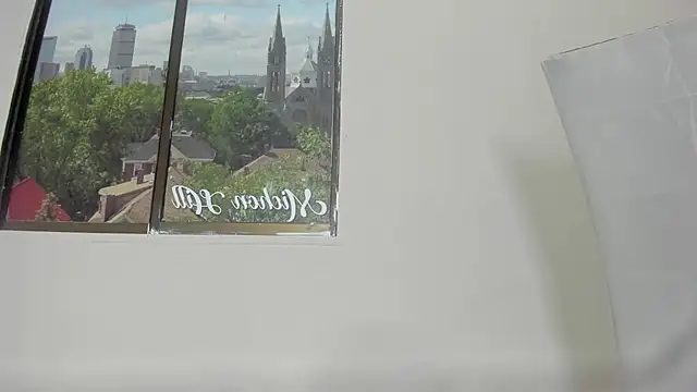 Littleolivia  online show from March 17, 2025, 12:57 pm