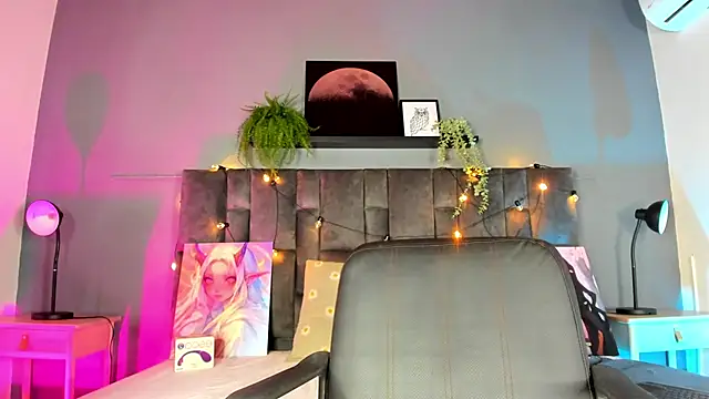 AmbarHills 1 online show from April 5, 2026, 11:39 am