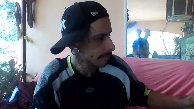 Snapshot of sellvageria chatting on October 11, 2025, 2:51 pm sellvageria online show from October 11, 2025, 2:51 pm