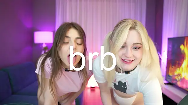 Snapshot of fiadventure chatting on February 13, 2025, 4:22 am fiadventure online show from February 13, 2025, 4:22 am