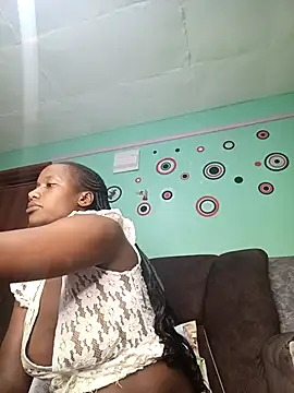 Snapshot of prettysonnie chatting on February 10, 2025, 1:24 am prettysonnie online show from February 10, 2025, 1:24 am