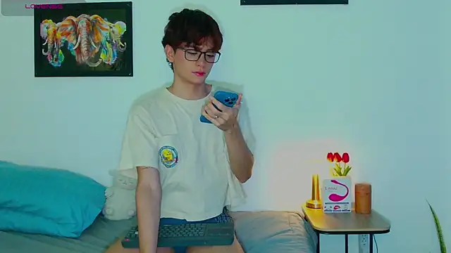 arnold laurent  online show from September 25, 2025, 7:09 pm