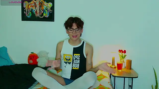 arnold laurent  online show from September 29, 2025, 2:18 am