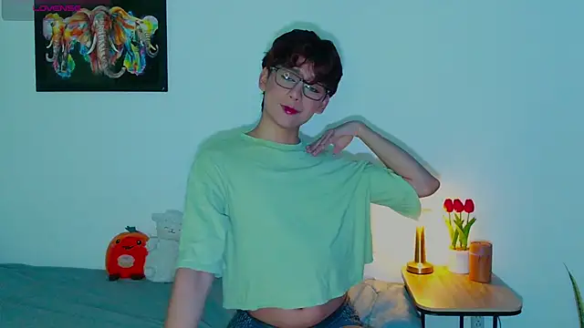 arnold laurent  online show from September 24, 2025, 5:36 am