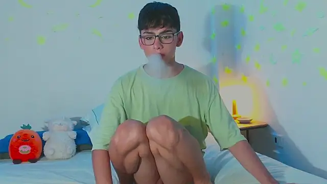 arnold laurent  online show from February 9, 2025, 11:57 pm