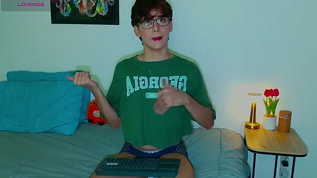 arnold laurent  online show from September 18, 2025, 7:33 am